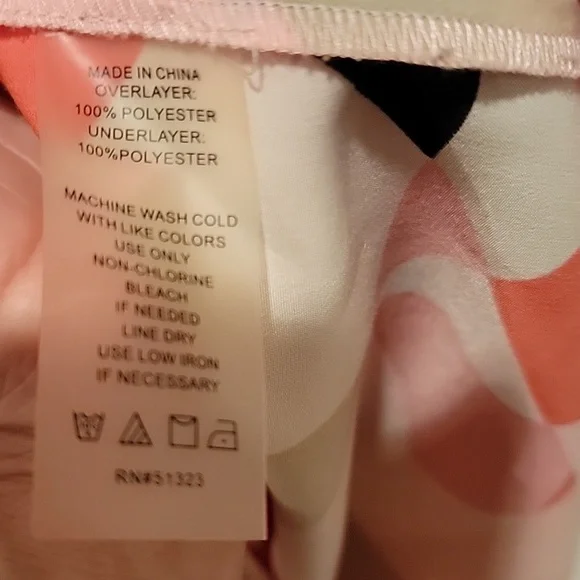 Vince Camuto geometric patterned dress - Picture 5 of 5